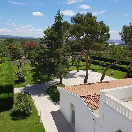 Natia Hotel 4*