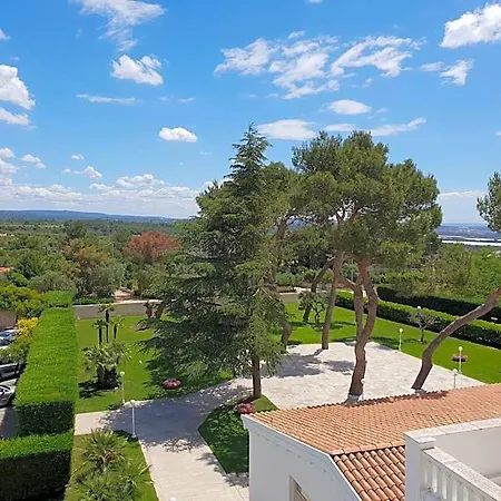 Natia Hotel