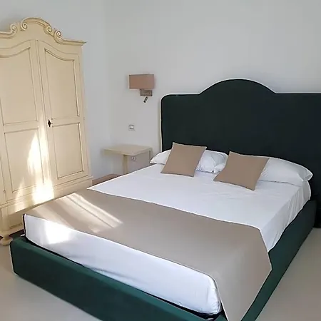 Hotel Natia