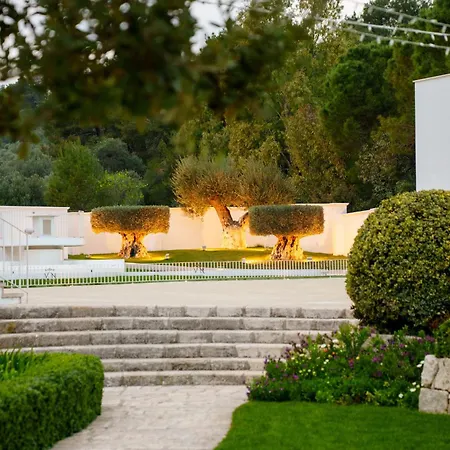 Natia Hotel