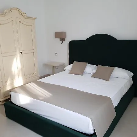 Hotel Natia