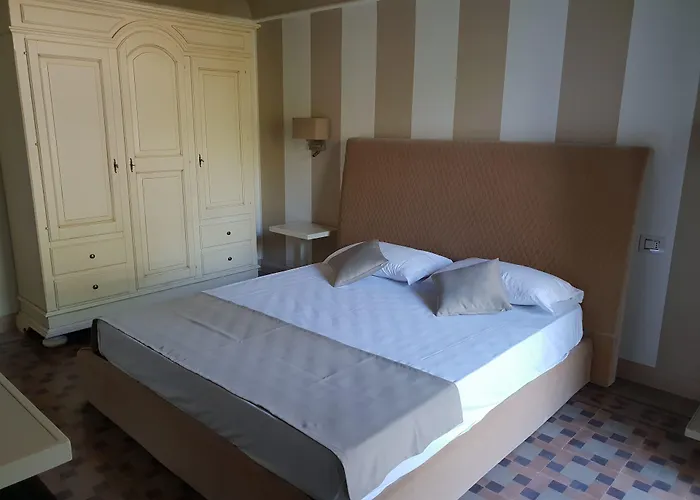 Natia Hotel Mottola