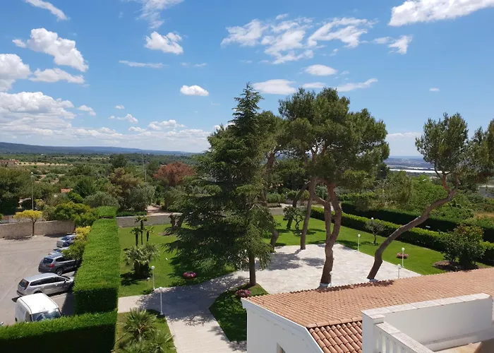 Hotel Natia 4*